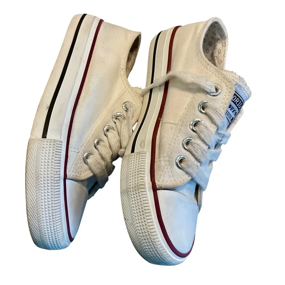 Weestep Sneakers Kids Size 12 Canvas Shoes Cream Lace Up Casual